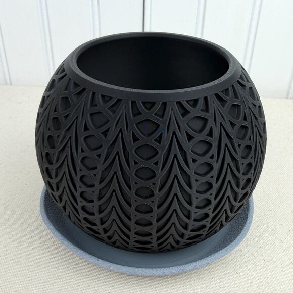 The Fusion Planter, Indoor Flower Pot, Tabletop Planter, Lattice Pattern - Picture 3 of 12